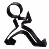 persona-celular-stand