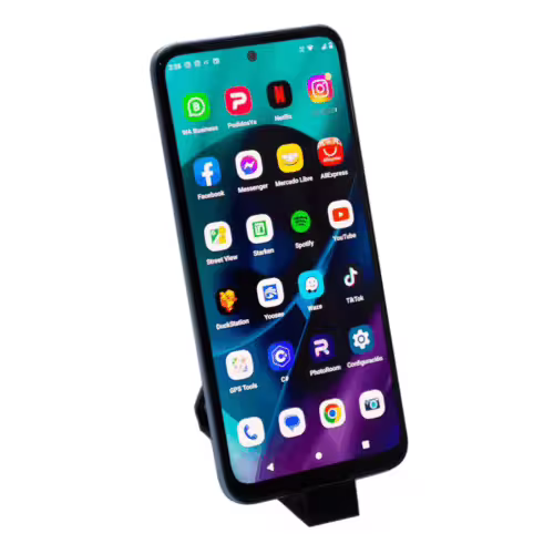 persona-celular-stand-2